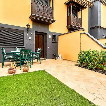 Townhouse In La Duquesa With Bbq And Shared Pool * Costa Adeje (Tenerife)